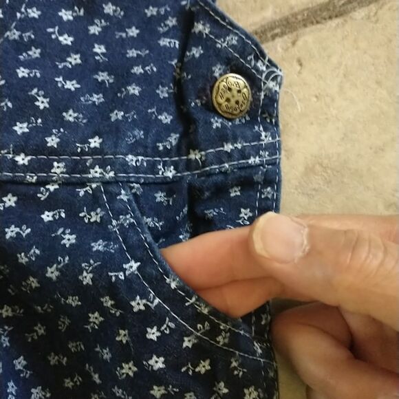 Vtg Oshkosh BGosh Vestbak Denim Jumper Dress 2T Blue Floral Straps Pocket USA - Picture 3 of 7